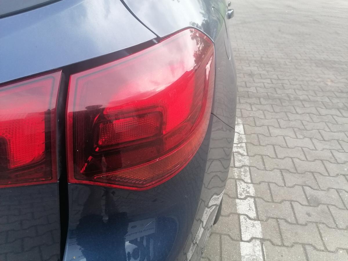 Opel Astra J Sportsturer original R&uuml;cklicht R&uuml;ckleuchte Schlussleuchte rechts au&szlig;en Bj.2011
